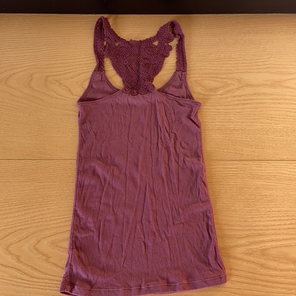 Women’s American eagle tank top - Picture 2 of 5